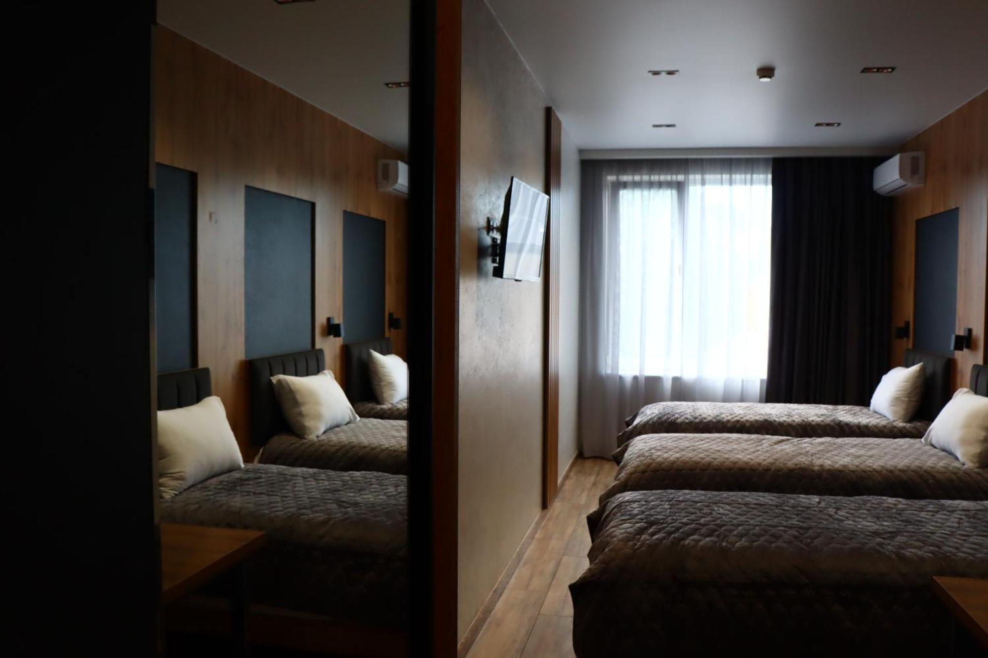 Sobkoff Hotel Khmel'nyts'kyy Exterior photo